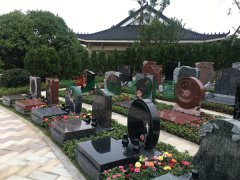 艺术墓碑：展示性命的故事，通报永恒的感情