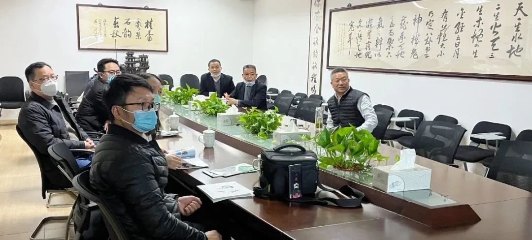 越过隆冬，迎接下一个春天